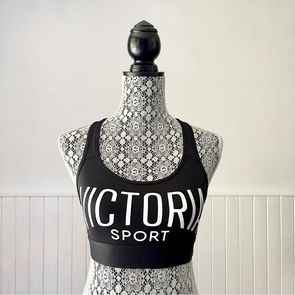 Victoria's Secret Sport The Player Medium Support Racerback Sports Bra Size XS